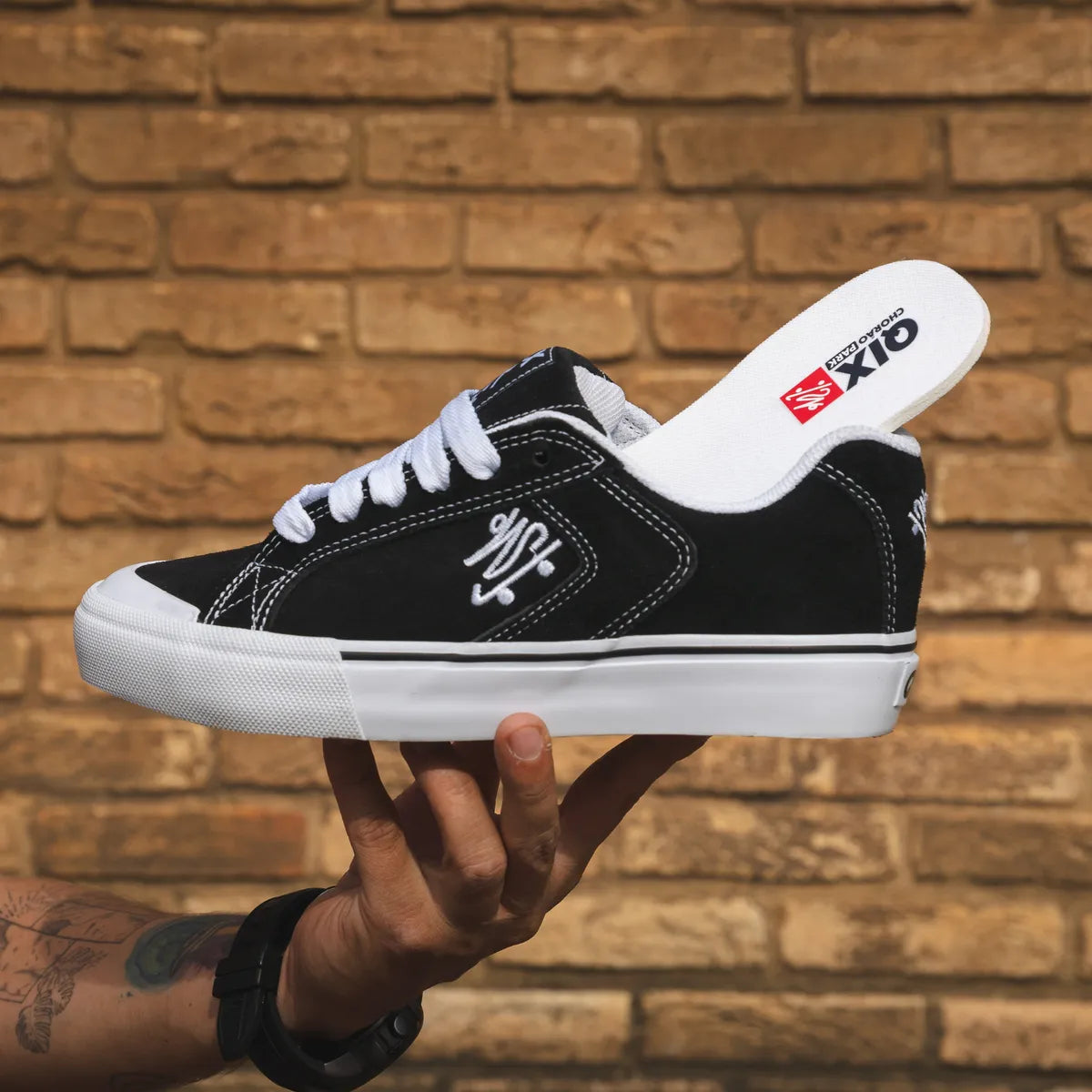 Tênis URBANEXY Park Preto & Branco – Masculino e Feminino